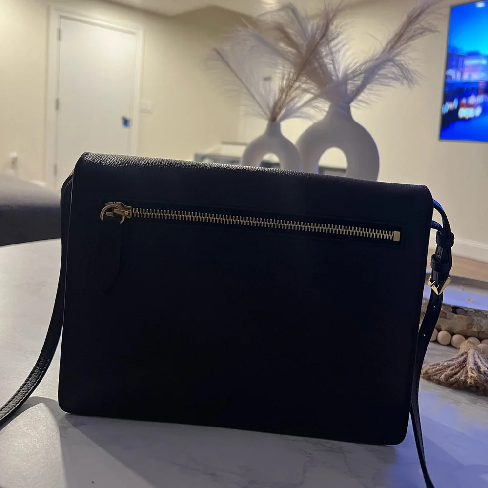 Brand new Burberry bag - Picture 2 of 9